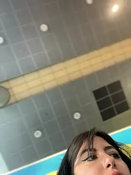 Snapshot of sukhakunis1 chatting on January 2025 10:33:01 PM sukhakunis1 online show from January 2025 10:33:01 PM