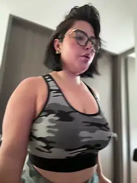 Snapshot of sukhakunis1 chatting on February 2025 02:52:02 PM sukhakunis1 online show from February 2025 02:52:02 PM