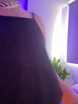 Snapshot of sukhakunis1 chatting on February 2025 03:10:02 PM sukhakunis1 online show from February 2025 03:10:02 PM