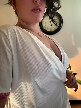 Snapshot of sukhakunis1 chatting on October 2025 11:05:01 AM sukhakunis1 online show from October 2025 11:05:01 AM