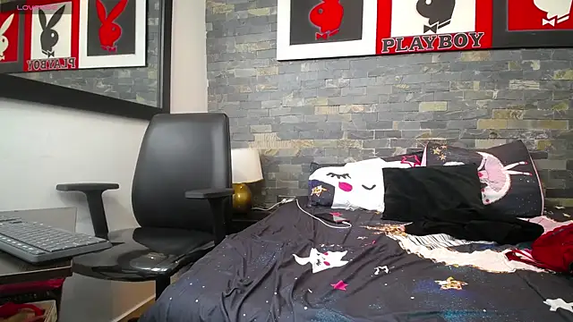 Snapshot of dayadubey_ chatting on September 2025 10:06:02 AM dayadubey online show from September 2025 10:06:02 AM