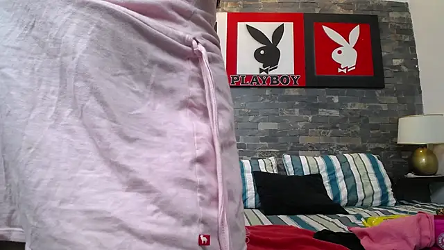 Snapshot of dayadubey_ chatting on December 2025 10:13:01 AM dayadubey online show from December 2025 10:13:01 AM