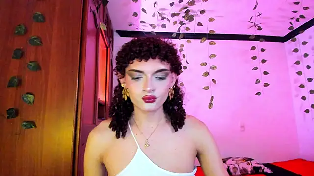 lucianromero online show from November 2025 01:52:02 AM