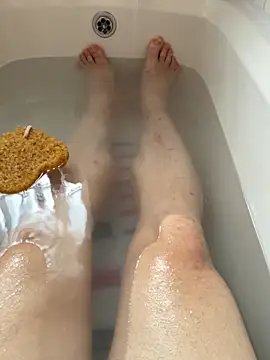 Snapshot of Russell1508 chatting on September 2025 09:12:02 AM Russell1508 online show from September 2025 09:12:02 AM