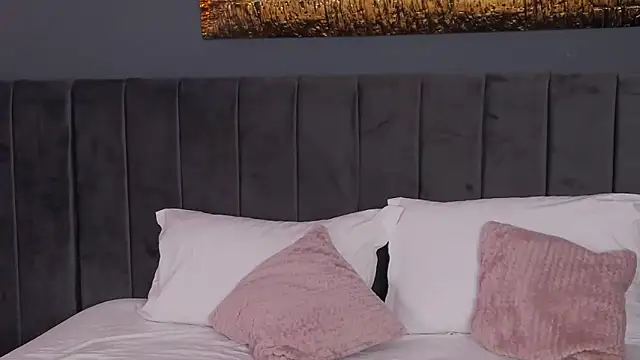 Emmelyn online show from October 2025 05:08:01 AM