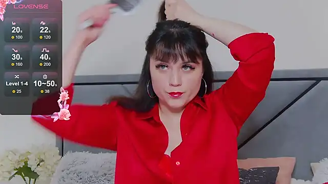 Snapshot of BellaHillss chatting on March 2025 08:07:02 AM BellaHillss online show from March 2025 08:07:02 AM