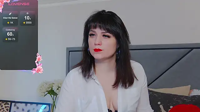 Snapshot of BellaHillss chatting on March 2025 07:55:02 AM BellaHillss online show from March 2025 07:55:02 AM