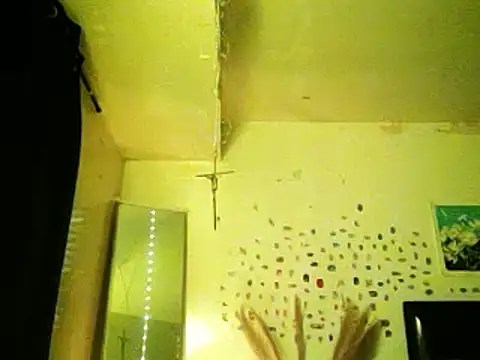 Snapshot of DaddyQuimHot chatting on December 2024 05:52:02 AM DaddyQuimHot online show from December 2024 05:52:02 AM