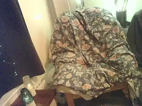 Snapshot of DaddyQuimHot chatting on February 2025 01:47:01 AM DaddyQuimHot online show from February 2025 01:47:01 AM