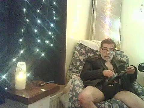 Snapshot of DaddyQuimHot chatting on February 2025 01:52:02 AM DaddyQuimHot online show from February 2025 01:52:02 AM