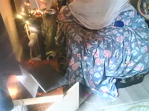 Snapshot of DaddyQuimHot chatting on March 2025 09:53:02 AM DaddyQuimHot online show from March 2025 09:53:02 AM