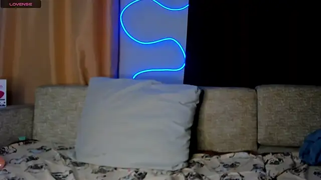 Snapshot of Leila_purr18 chatting on February 2025 03:16:01 PM Leila purr18 online show from February 2025 03:16:01 PM