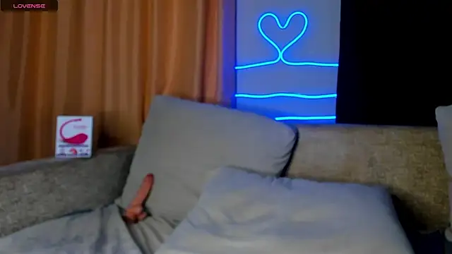 Snapshot of Leila_purr18 chatting on March 2025 12:57:02 PM Leila purr18 online show from March 2025 12:57:02 PM