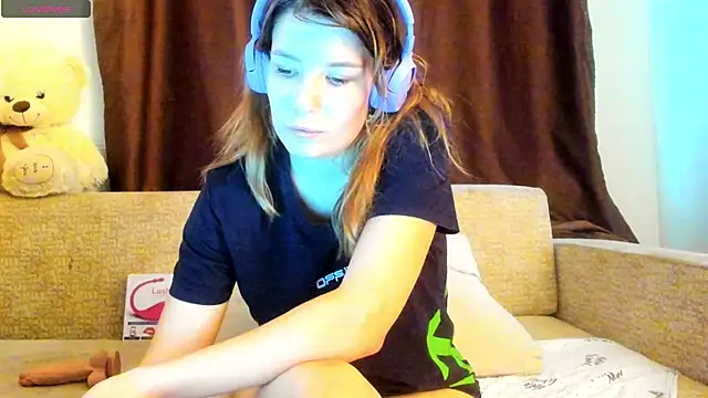 Snapshot of Leila_purr18 chatting on September 2025 09:42:02 AM Leila purr18 online show from September 2025 09:42:02 AM