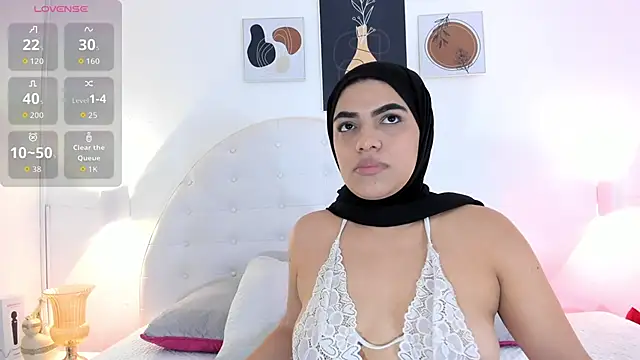 Snapshot of Umarani_ chatting on November 2025 07:01:02 PM Umarani online show from November 2025 07:01:02 PM