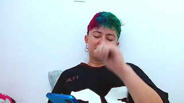 Snapshot of tomboyblue chatting on November 2025 03:18:02 PM tomboyblue online show from November 2025 03:18:02 PM