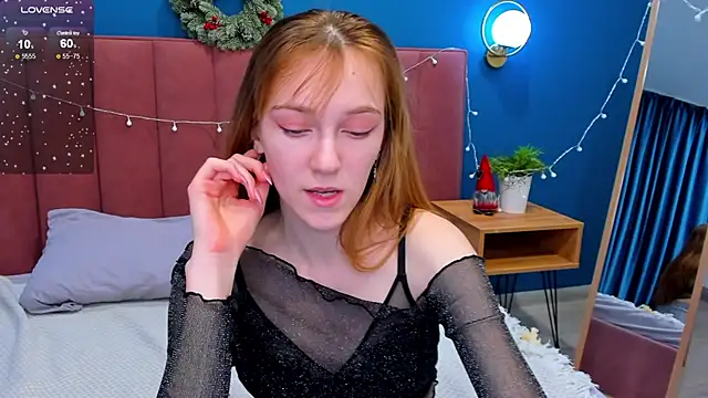 Snapshot of VanillaKelly chatting on December 2024 04:43:01 AM VanillaKelly online show from December 2024 04:43:01 AM