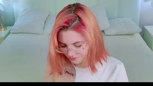 Lisa Adam online show from January 2025 04:05:01 AM