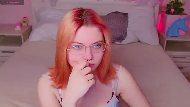 Lisa Adam online show from March 2025 04:03:02 AM