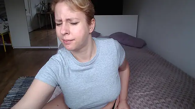 MariaValentine online show from November 2025 06:57:01 AM