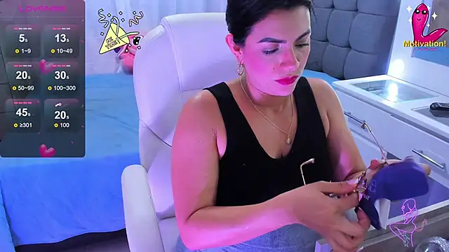 Snapshot of dahian_carter chatting on December 2024 11:05:01 PM dahian carter online show from December 2024 11:05:01 PM