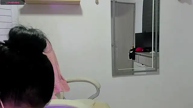 Snapshot of dahian_carter chatting on October 2025 01:12:02 PM dahian carter online show from October 2025 01:12:02 PM