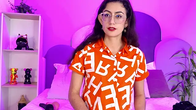 Snapshot of SophieGomez22 chatting on May 2026 11:17:02 AM SophieGomez22 online show from May 2026 11:17:02 AM