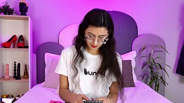 Snapshot of SophieGomez22 chatting on May 2026 11:16:02 AM SophieGomez22 online show from May 2026 11:16:02 AM