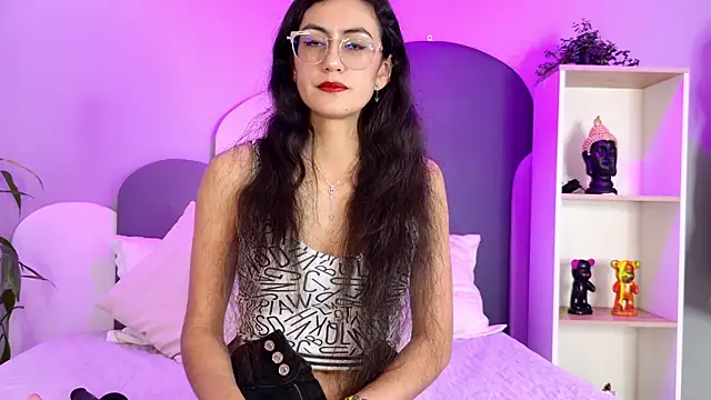 Snapshot of SophieGomez22 chatting on May 2026 11:06:01 AM SophieGomez22 online show from May 2026 11:06:01 AM