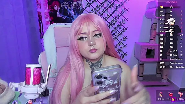 MaddyFooxx online show from May 2026 10:55:01 PM
