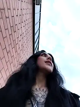 Mazikeen-- online show from November 2025 10:09:01 PM