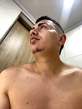 Snapshot of DanielGomez9 chatting on December 2024 02:42:01 AM DanielGomez9 online show from December 2024 02:42:01 AM