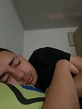 Snapshot of DanielGomez9 chatting on December 2024 10:36:02 PM DanielGomez9 online show from December 2024 10:36:02 PM