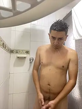 Snapshot of DanielGomez9 chatting on January 2025 12:07:01 PM DanielGomez9 online show from January 2025 12:07:01 PM