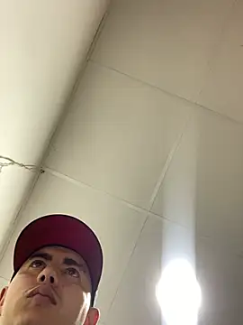 Snapshot of DanielGomez9 chatting on February 2025 10:03:02 PM DanielGomez9 online show from February 2025 10:03:02 PM