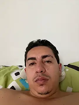 Snapshot of DanielGomez9 chatting on March 2025 06:01:02 PM DanielGomez9 online show from March 2025 06:01:02 PM