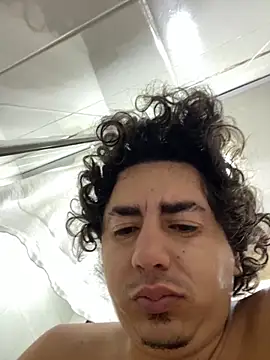 Snapshot of DanielGomez9 chatting on November 2025 01:10:02 PM DanielGomez9 online show from November 2025 01:10:02 PM