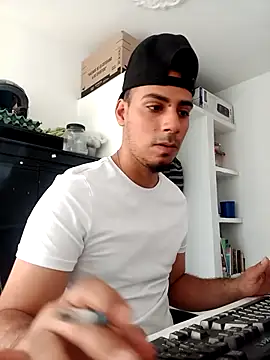 bonehur online show from March 2026 10:04:02 PM