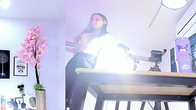 Snapshot of Siouxsie_cenobite chatting on October 2025 11:23:02 AM Siouxsie cenobite online show from October 2025 11:23:02 AM