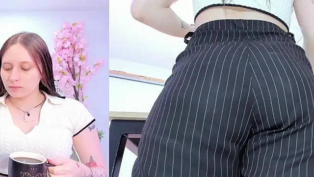 Snapshot of Siouxsie_cenobite chatting on November 2025 11:07:01 AM Siouxsie cenobite online show from November 2025 11:07:01 AM