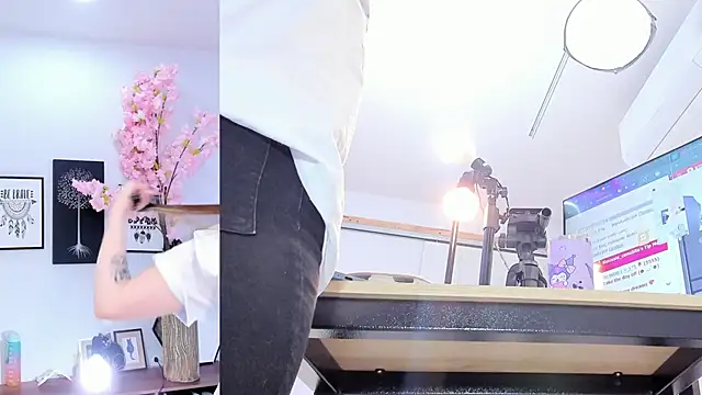 Snapshot of Siouxsie_cenobite chatting on December 2025 11:19:01 AM Siouxsie cenobite online show from December 2025 11:19:01 AM