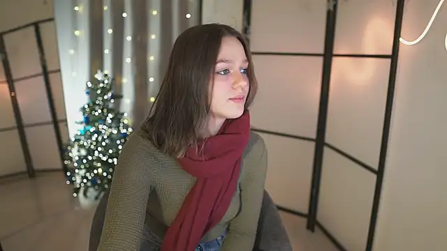 Addelin Moon online show from December 2024 04:14:02 PM