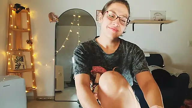 Melisa cream online show from March 2025 02:42:02 AM