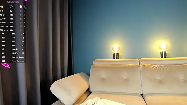 Snapshot of Project-Raven chatting on March 2025 08:11:01 PM Project-Raven online show from March 2025 08:11:01 PM