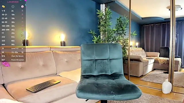 Snapshot of Project-Raven chatting on March 2025 11:14:02 PM Project-Raven online show from March 2025 11:14:02 PM