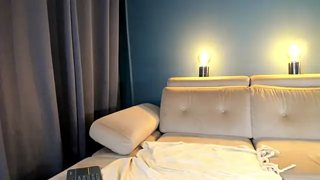 Snapshot of Project-Raven chatting on September 2025 06:30:02 PM Project-Raven online show from September 2025 06:30:02 PM