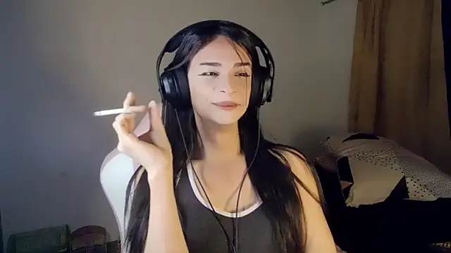 Dollbehavior  online show from April 2026 04:35:01 AM