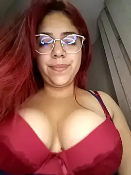 Snapshot of Rousse_Collinss chatting on December 2024 11:47:02 PM Rousse Collinss online show from December 2024 11:47:02 PM