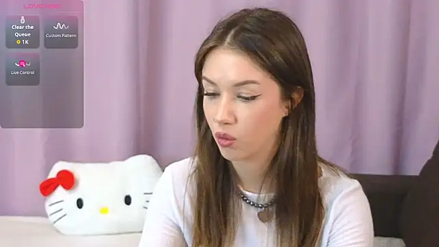 ellie kramer online show from June 2026 09:19:01 PM