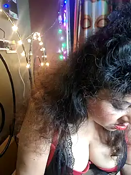 Snapshot of Maaya66 chatting on January 2025 06:32:02 PM Maaya66 online show from January 2025 06:32:02 PM